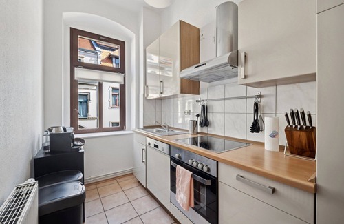 Plauen Apartamento | 3 room bright old building - near TU & center | Nulana Holiday Homes in Dresden
