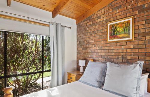 Scamander Casa | Ocean Breeze - Sleeps 12 - Pet Friendly