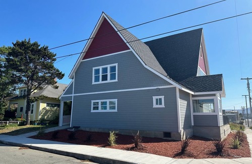 Crescent City Apartamento | Ocean Breezes!