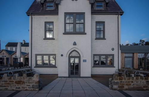 Saundersfoot Hotel | Ocean Cabins No. 9 @ The Square - Saundersfoot