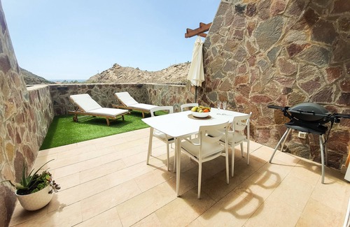 Mogan Apartamento | Ocean Calma Apartment 5 / Fast WIFI / huge pool and kids pool
