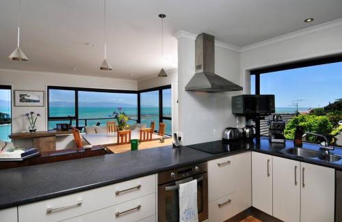 Stepneyville Casa | Ocean Dreaming - Nelson Waterfront