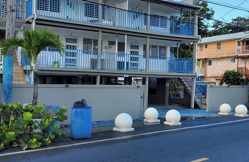 Puerto Nuevo Apartamento | Ocean Dreams beach front apartments