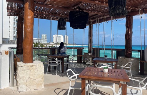 Downtown Cancun Apartamento | Ocean Dreams by Andiani Travel