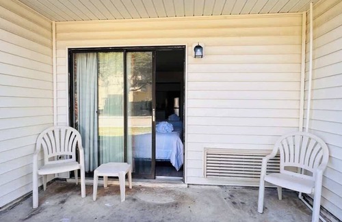 Myrtle Beach Apartamento | Ocean Dunes Villas #15, short walk to the beach