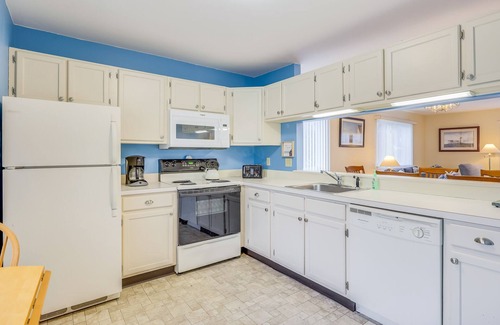 Brewster Cabaña | Ocean Edge Paradise in Brewster!