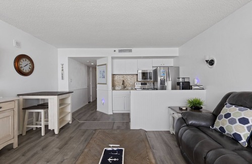 Myrtle Beach Condominio | Ocean Forest Plaza Luxury Getaway