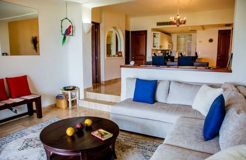 San Jose del Cabo Condominio | La impresionante ubicación frente al mar incluye todas las comodidades del resort