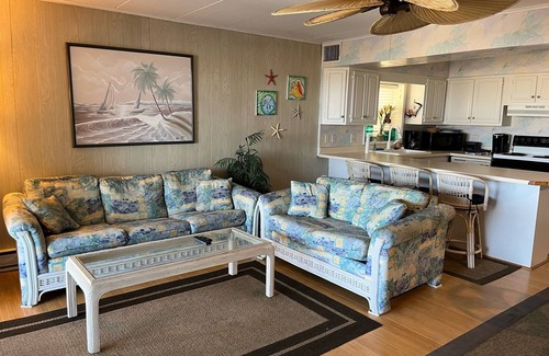 Midtown Ocean City Condominio | Ocean Front 2BR/2BA Condo - Midtown Location - first floor - ideal for families