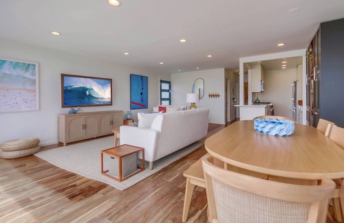 South Mission Beach Casa | Ocean Front * 3 Water View Patios * A/C