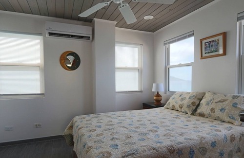 West End Villa | Frente al mar en Little Apple Bay