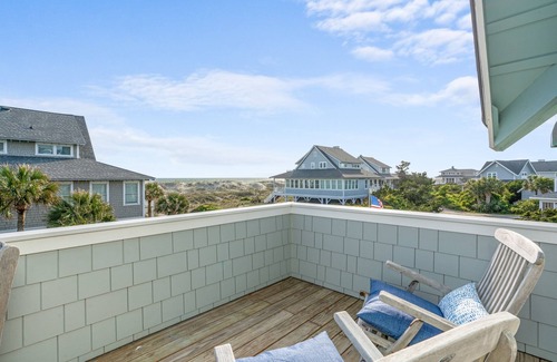 Flora's Bluff Casa | Ocean Front Cottage 2023 Total Renovation Pet Friendly 5 Star Home BHI Club