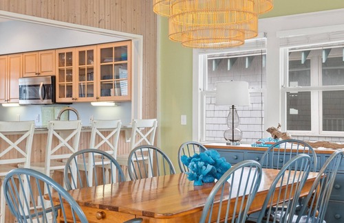 South Beach Casa | Ocean Front Cottage Pet Friendly with Bhi and Shoals Clubs