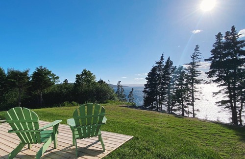 Hacketts Cove Cabaña | Ocean front cottage, relax and enjoy the sunset over St. Margaret's Bay!