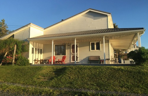 Feltzen South Cabaña | Ocean Front Cottage