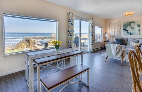 South Beach Casa | Ocean Front Duplex with Views! Dog Friendly -Surfside Cottage South