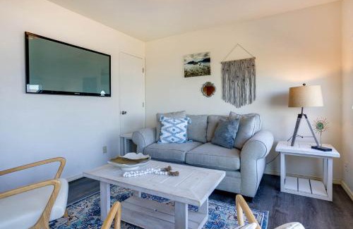 South Beach Casa | Ocean Front Duplex with Views! Dog Friendly -Surfside Cottage North