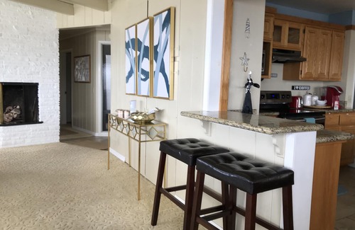 Crescent City Casa | Ocean Front Home with private beach access.