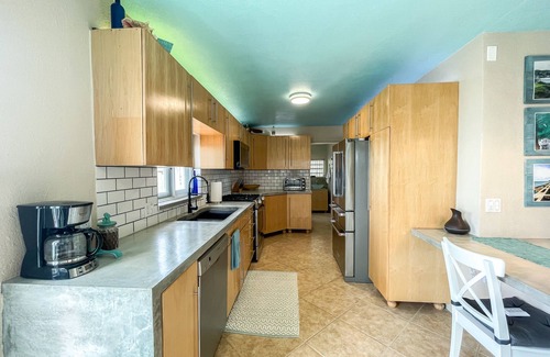 Bravos de Boston Casa | Ocean front home w/pool for 4 – CASA OCEANA in VQS