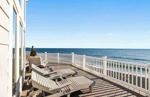 Scituate Casa | OCEAN FRONT HOUSE!