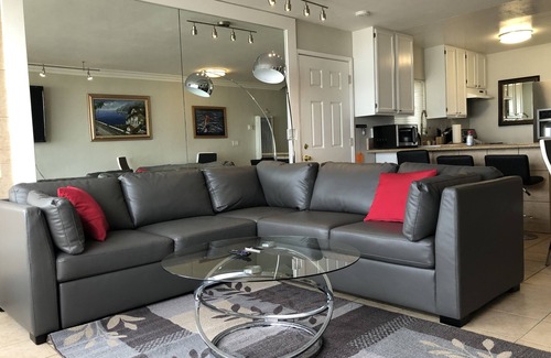 Mission Beach Condominio | Ocean Front On Mission Beach! -Large 2BR/2BA, Beach Patio, Firepit, BBQ, Parking