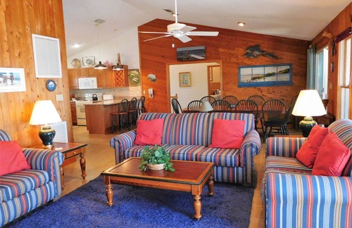 Whalehead Beach Casa | Frente al mar, piscina privada, bañera de hidromasaje, ascensor, sala de recreación. WH-39