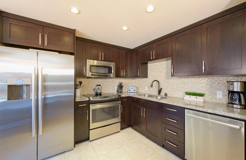 Honokowai Apartamento | Recientemente renovado estudio con vista al mar!