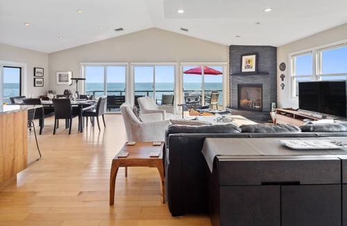 Greenbush Casa | Ocean Front w/views, HotTub, Fire Pit, Sleeps 10