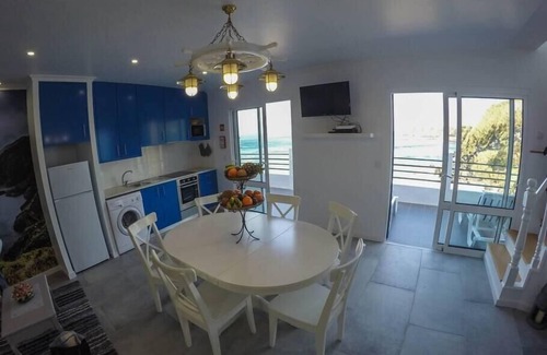 Ribeira Grande Casa | Ocean Garden House - Azorean Butler