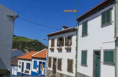 Ribeira Grande Casa | Ocean Garden House - Azorean Butler