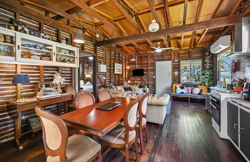 Seventeen Seventy Casa | Omaroo - Town of 1770