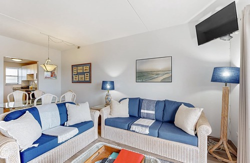 Lewes Condominio | Ocean House Condo with beautiful view of the Delaware Bay