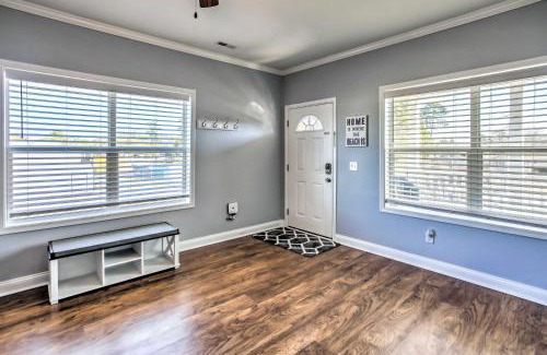 Ocean Isle Beach Casa | Ocean Isle Beach Escape - Centrally Located!