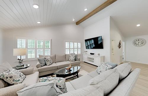 Ocean Isle Beach Casa | Ocean Isle Hidden Retreat A