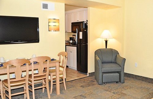 Northeast Virginia Beach Complejo | Ocean Key Resort junto a Rudee Inlet