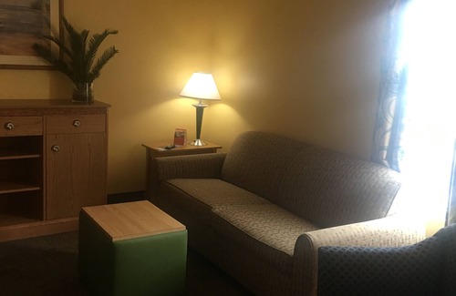 Northeast Virginia Beach Condominio | Ocean Key Resort: 2HAB 2BA: admisión al zoológico y uso de bicicletas DOUBLE BEACHSIDE BALCONY