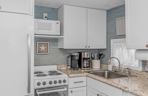 Surfside Beach Casa | Ocean Lakes, Beach, Seasonal Waterpark, Indoor/Outdoor Pool, Arcade, Cafés, Golf