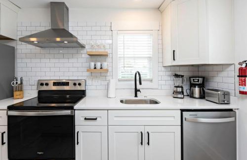 Northeast Virginia Beach Apartamento | Ocean Lofts in the Vibe #2 - 5 min walk to beach