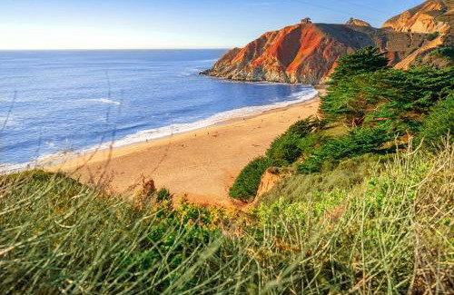 Montara Casa | Ocean & Mountain View Home - Walk to Trails Beach Family Activities