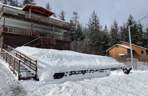West Juneau Casa | Ocean, Mt Juneau and Mt Roberts Views from Spacious Front Porch!! -Open Concept