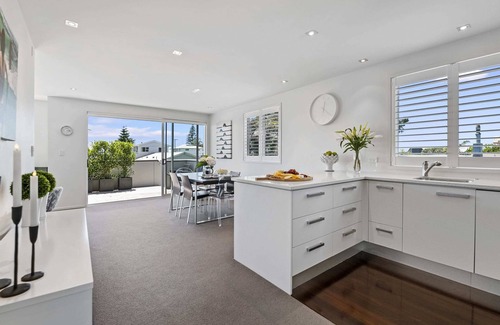 Mount Maunganui Casa | Ocean Palms - Immaculate with fully fenced garden