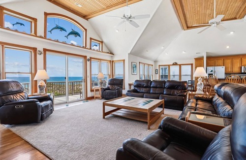 Corolla Casa | Ocean Paradise -- Spacious 7BR Oceanfront with Pool, Hot Tub and More!