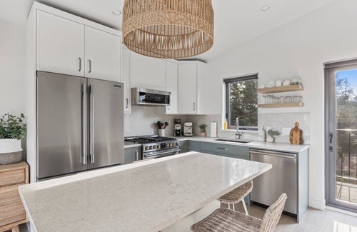 Black Creek Casa | Ocean Peak Retreat at Saratoga Beach - Comox Valley's newest beachfront resort!