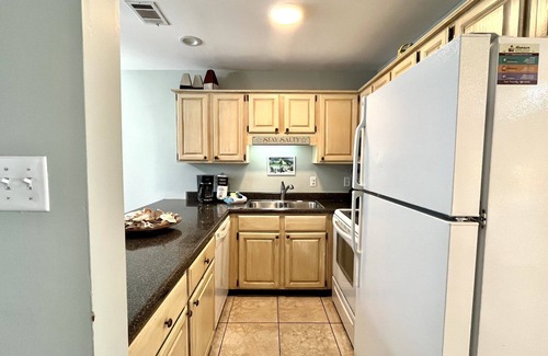 Gulf Shores Condominio | Ocean Reef 601 2 Bedroom Condo by RedAwning