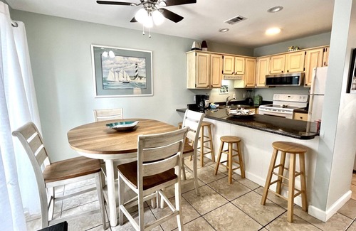 Gulf Shores Condominio | Ocean Reef 601 2 Bedroom Condo by RedAwning