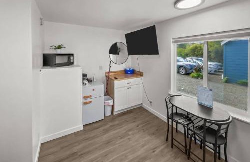 Rockaway Beach Casa | Ocean Rogue Inn Unit 9
