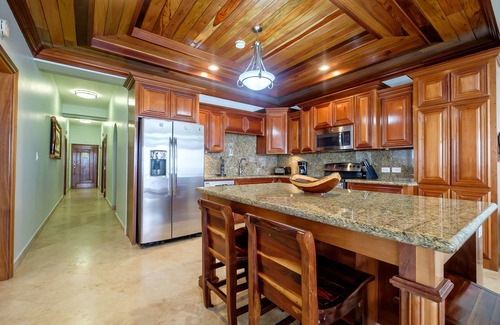 Boca Ciega Condominio | Ocean's Edge 3A, Gorgeous Beachfront Condo, third-floor and steps from beach!