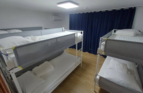 Hapjeong-dong Casa | Ocean's Guesthouse - foreigners only