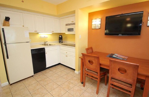 Northeast Virginia Beach Complejo | Suite de lujo de 1 habitación frente al mar en Ocean Sands Resort