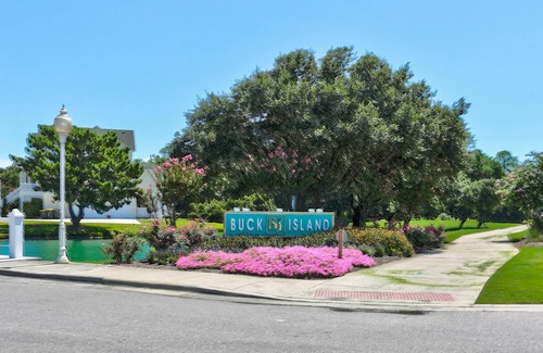 Buck Island Casa | Ocean-side home with private pool, hot tub, washer/dryer & rec room